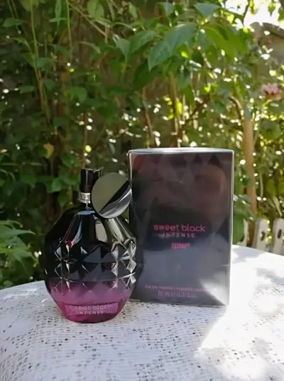 Perfume Sweet Black Intense - miniatura 1