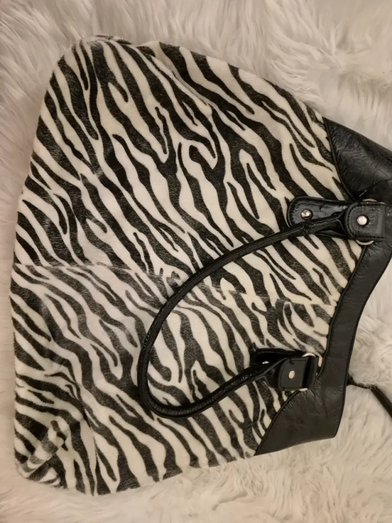 Cartera animal print con tachas - 3