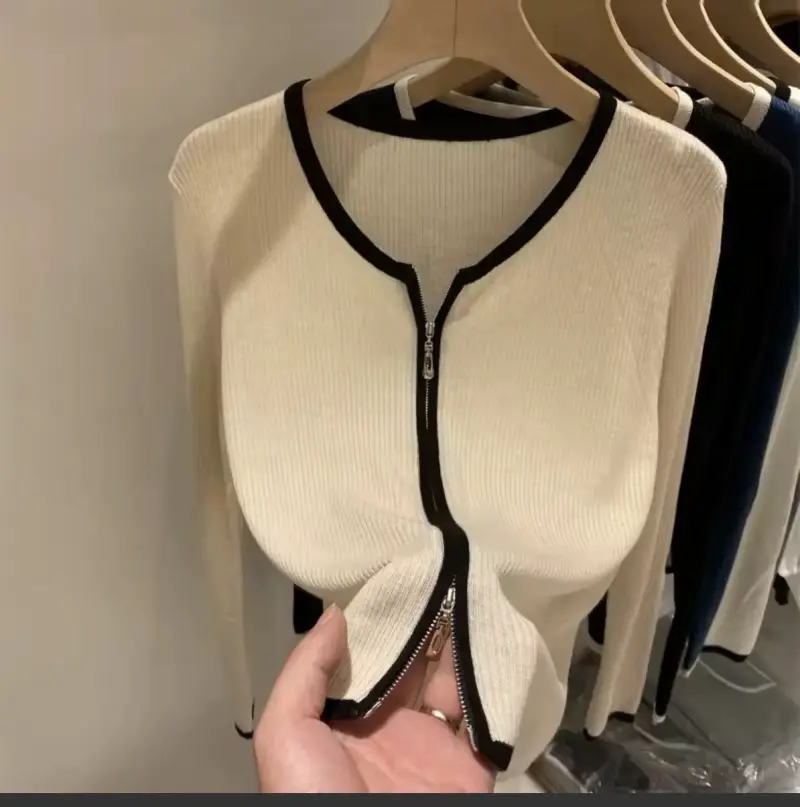 Cardigan gris con cierre - 2