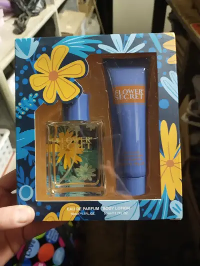 Set perfume y loción Flower Secret - miniatura 2