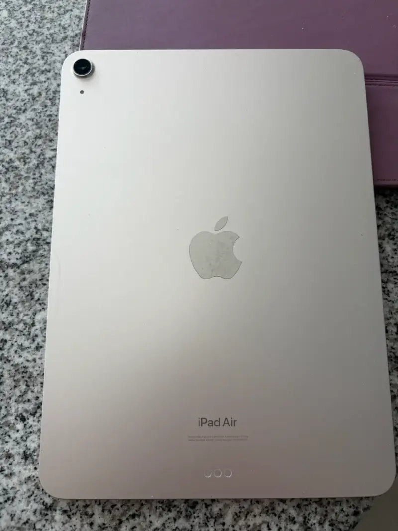 iPad Air plateado en buen estado - 1