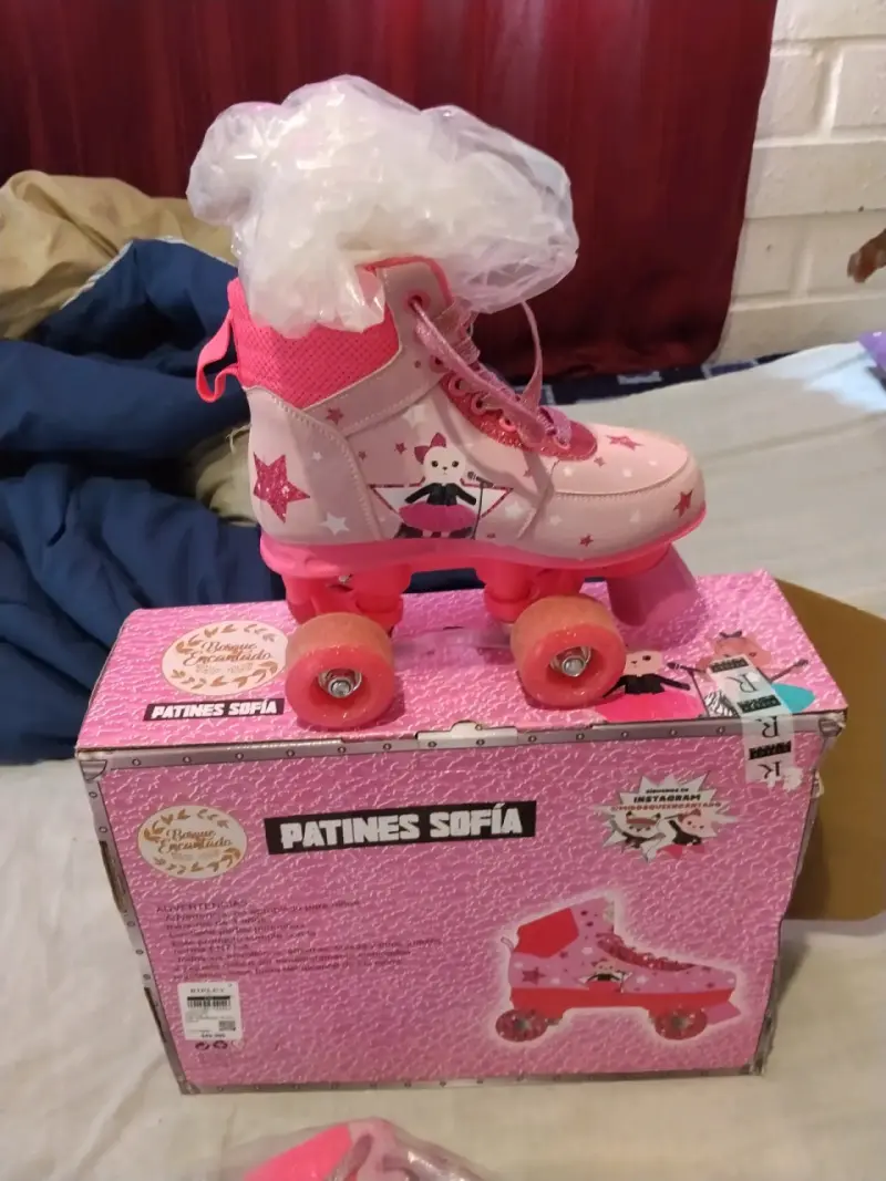 Patines Sofía rosados en caja - 1