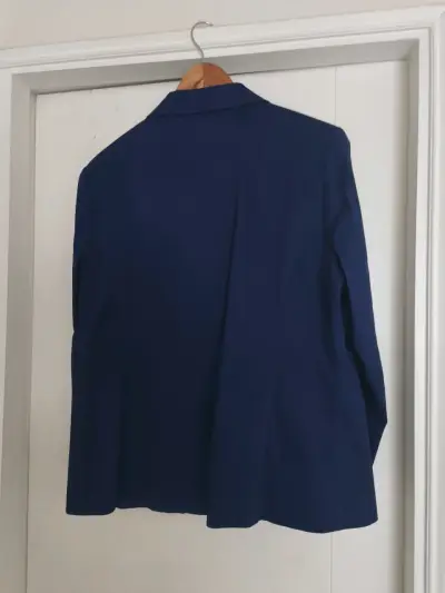 Blazer azul con botones dorados - miniatura 2