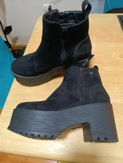Botines plataforma negros - miniatura 1