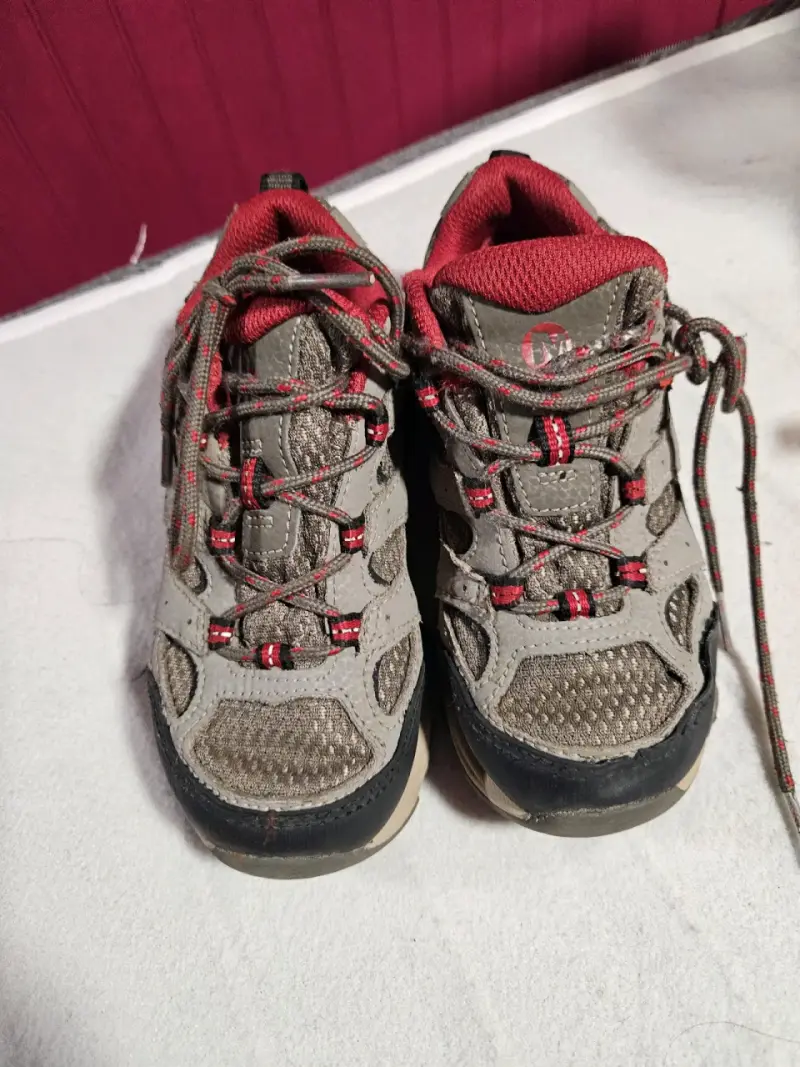 Zapatillas de trekking grises y rojas 27 MERREL - 2