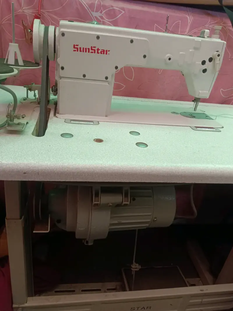 Máquina de coser industrial SunStar - 4