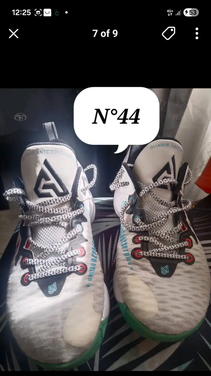 Zapatillas deportivas blancas con logo - 2