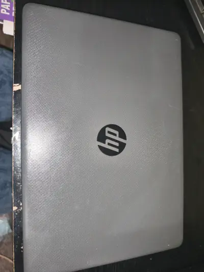 Notebook HP gris - miniatura 1