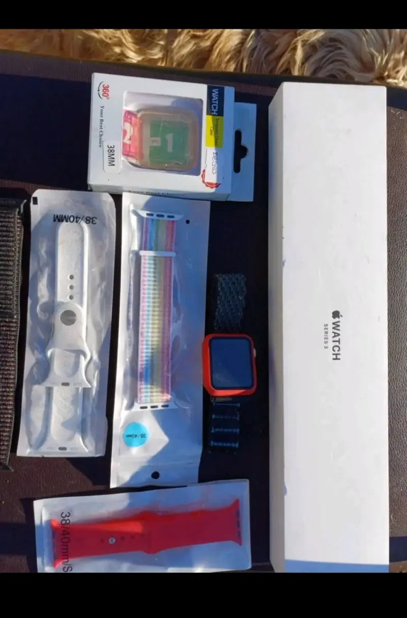 Smartwatch gris con correa - 5