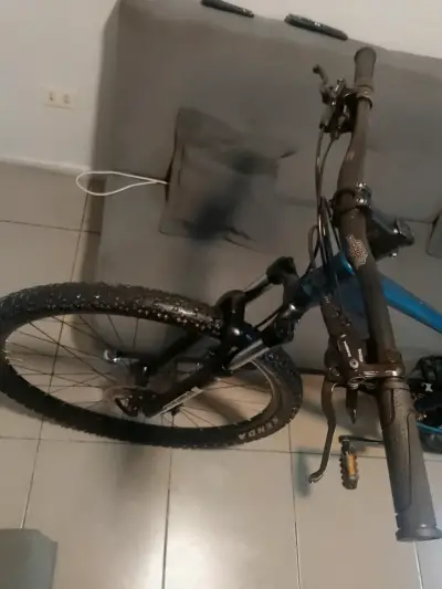 Vendo bicicleta Oxford ORIÓN 5 talla M aro 29 - miniatura 5