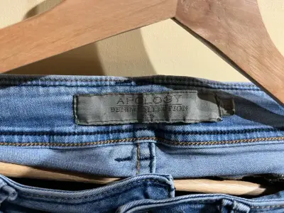Jeans azul oscuro - miniatura 3