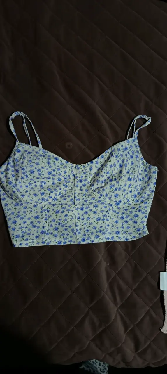 Polera negra de cuello alto - 3
