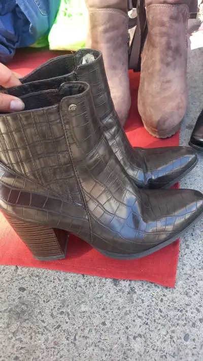 Botines de cuero texturizado café - miniatura 1