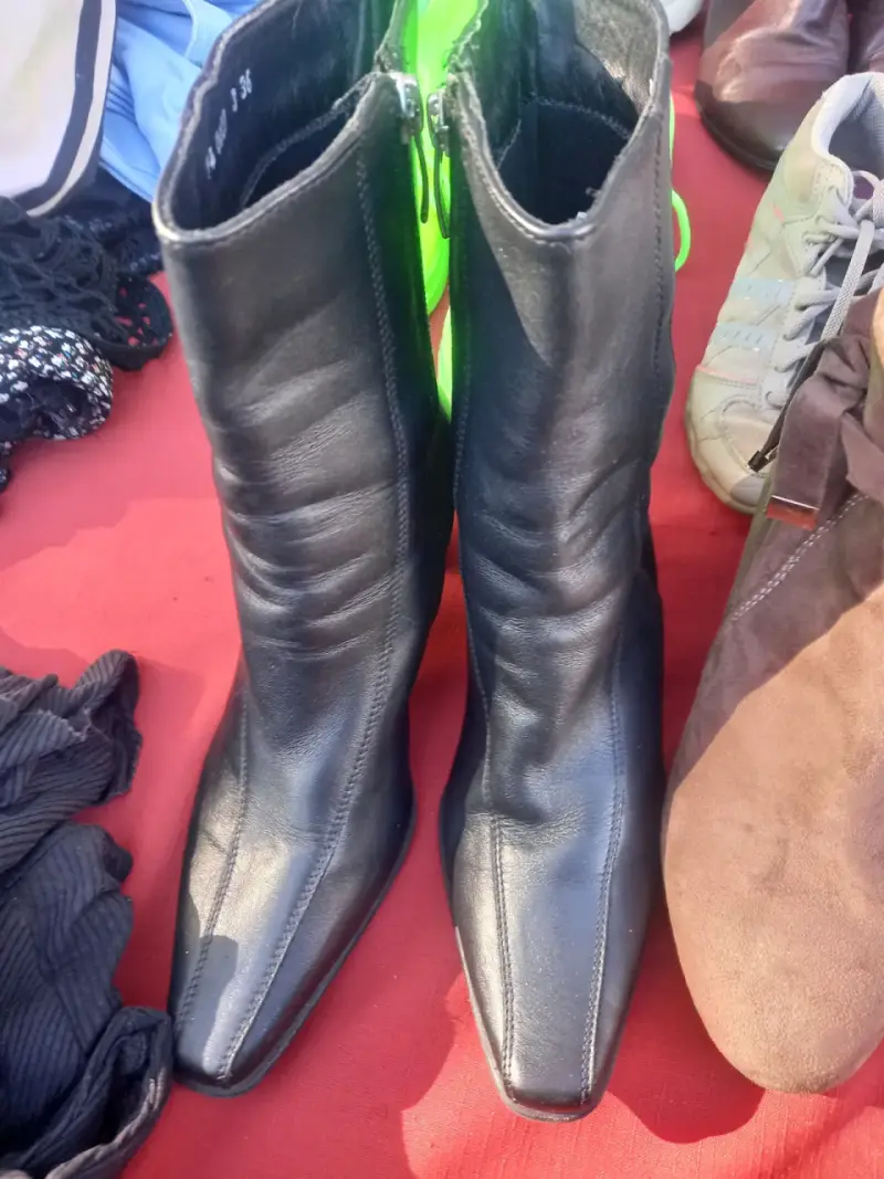 Botas negras con tacón - 2