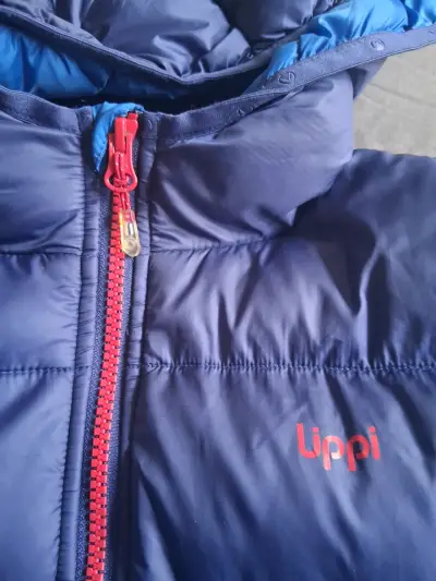 Chaqueta inflable azul con capucha marca lippi - miniatura 4