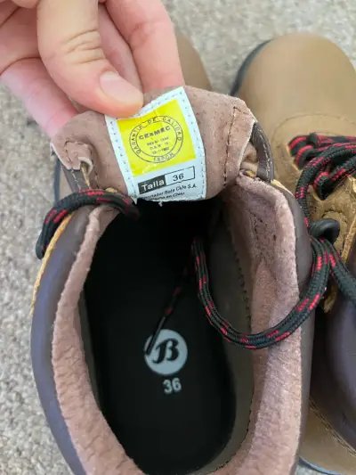Botin De Seguridad Para Mujer Marca Bata - miniatura 3