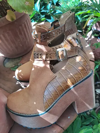 Botines de tacón camel - miniatura 1