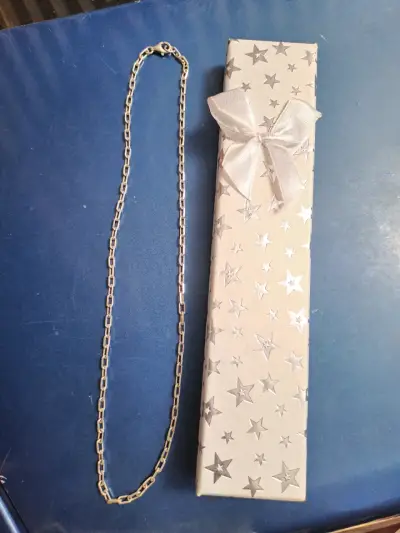 Collar de eslabones con caja - miniatura 1