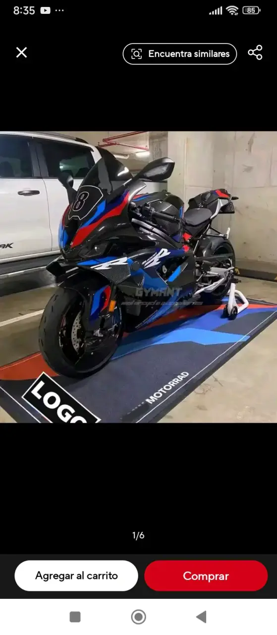 Motocicleta deportiva nueva