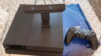 Consola PS4 con accesorios y juegos - miniatura 2