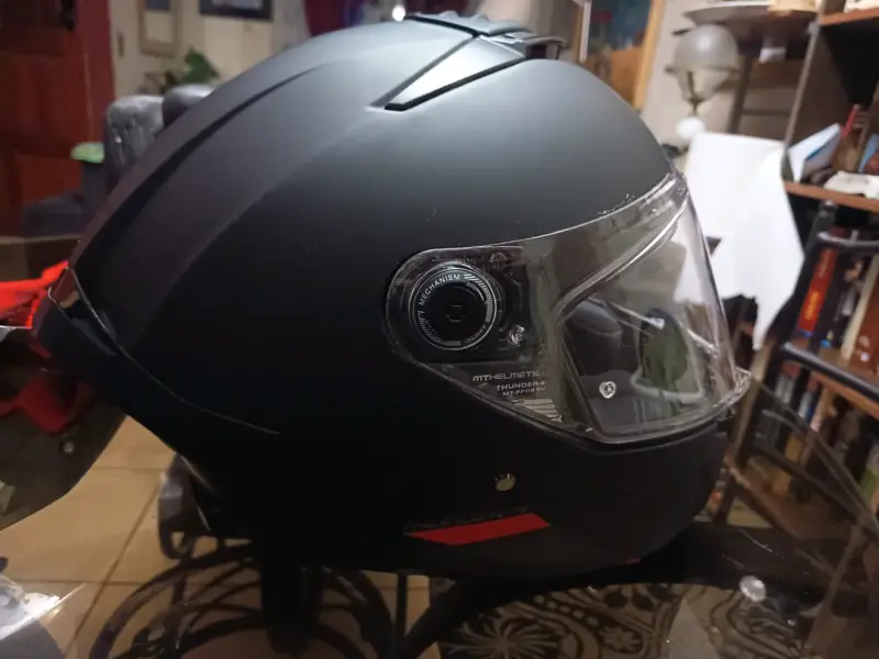 Casco moto negro MT Helmets - 2