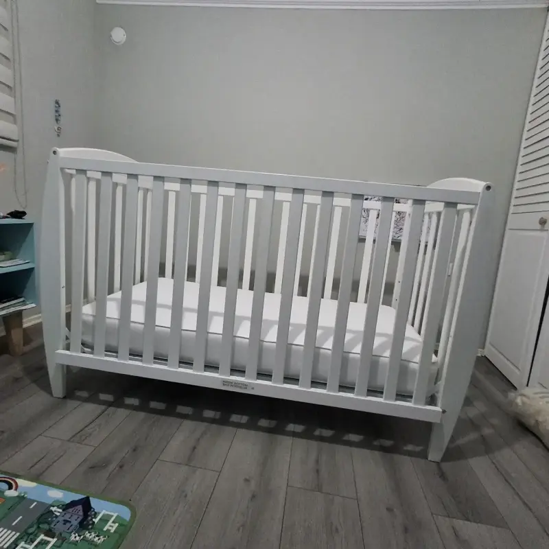 Cuna blanca para bebé - 5