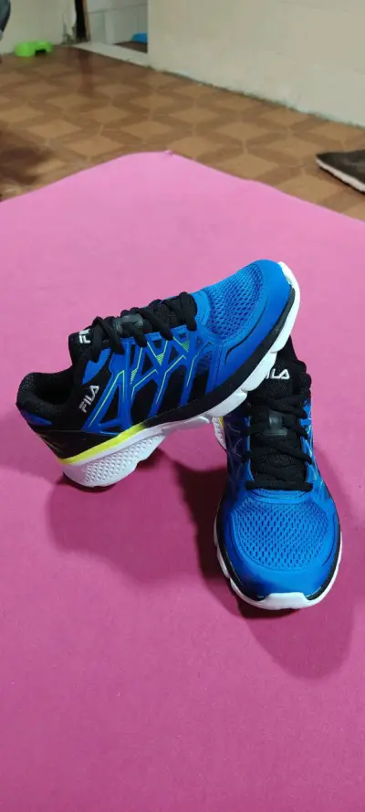 Zapatillas FILA nuevas - miniatura 4