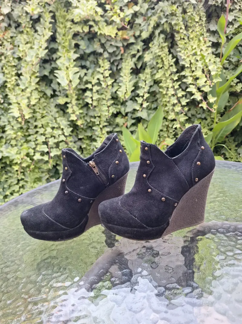 Botines Exótica negros con plataforma
