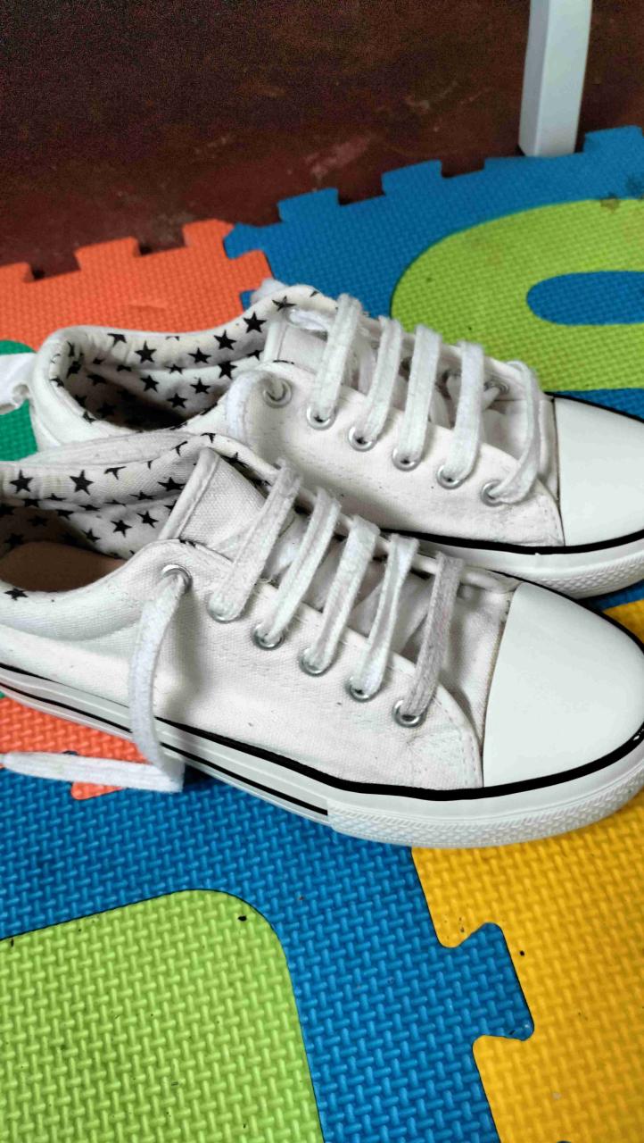Zapatillas blancas - 1