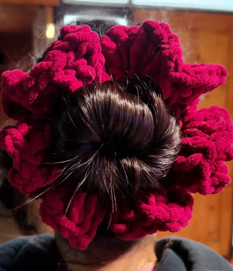 Moño rosado tejido a crochet - 2