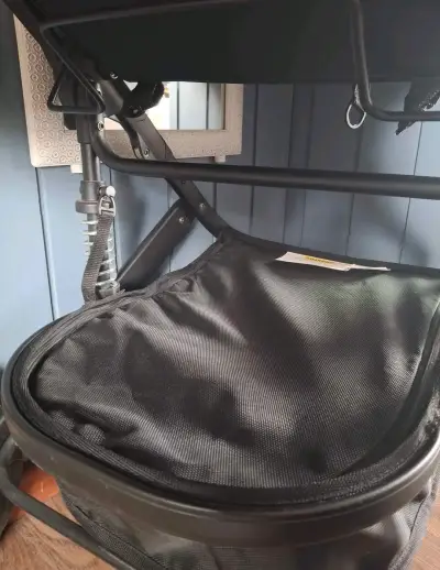 Coche para bebé negro - miniatura 2