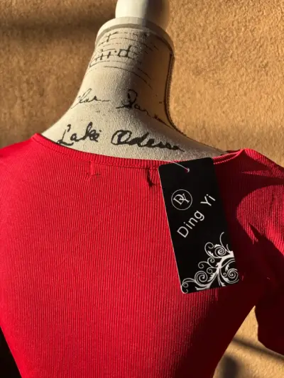 Polera roja *NUEVA* - miniatura 5