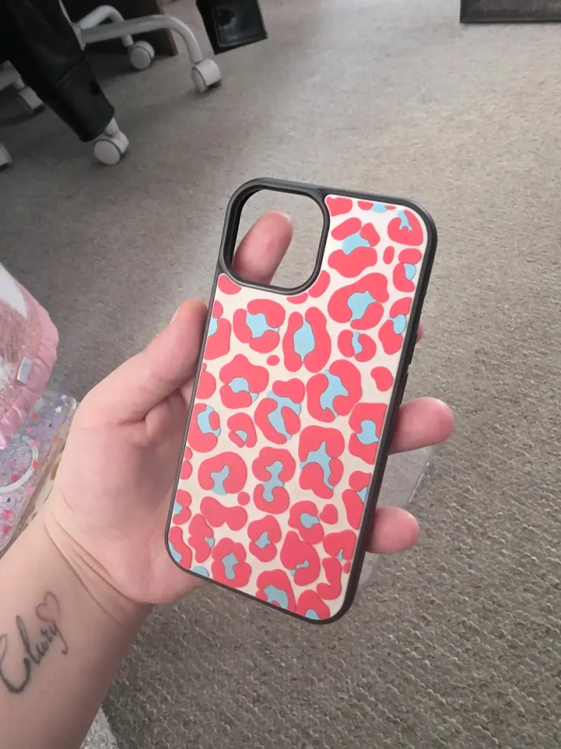 Carcasa iridiscente para celular iphone 15 - 3