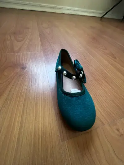 Zapatos verdes de niña - miniatura 3
