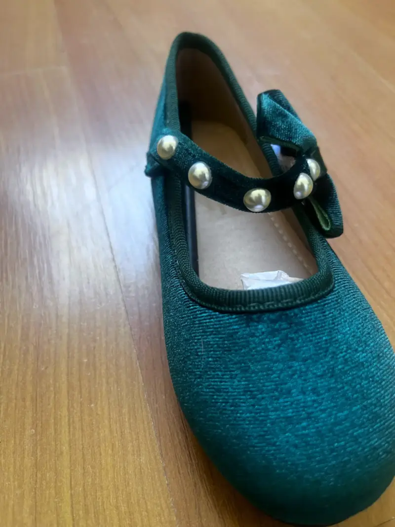 Zapatos verdes de niña - 4
