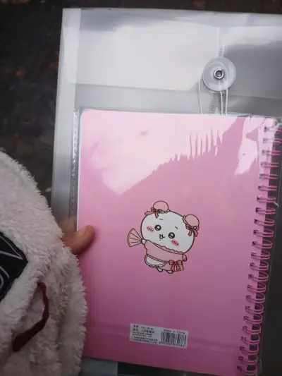 Libreta de chiikawa - miniatura 2