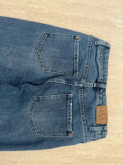 Jeans azul clásicos - miniatura 3