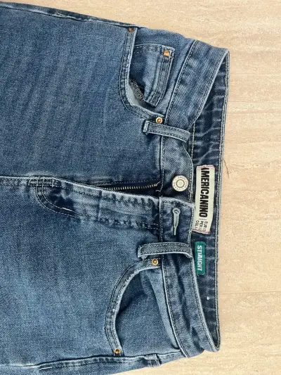 Jeans azul clásicos - miniatura 4
