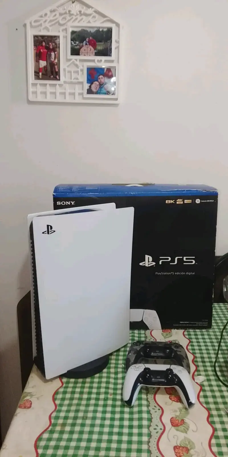 Consola PlayStation 5 con caja
