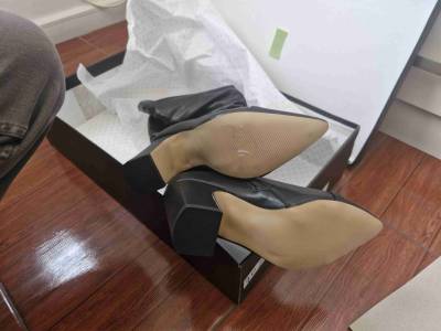 Bota arruga de cuerina negro - miniatura 1