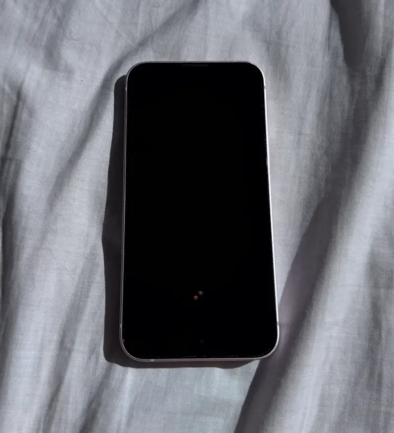 iPhone 13 mini rosa - 2