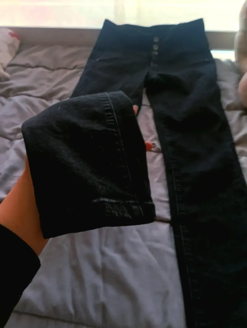 Jeans negros de tiro alto - 2