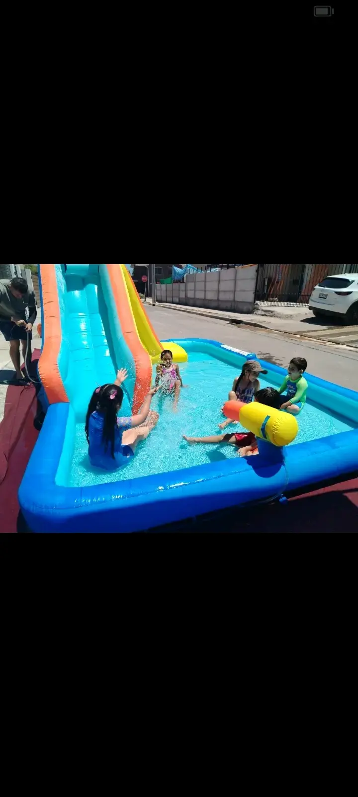 Piscina inflable con tobogán