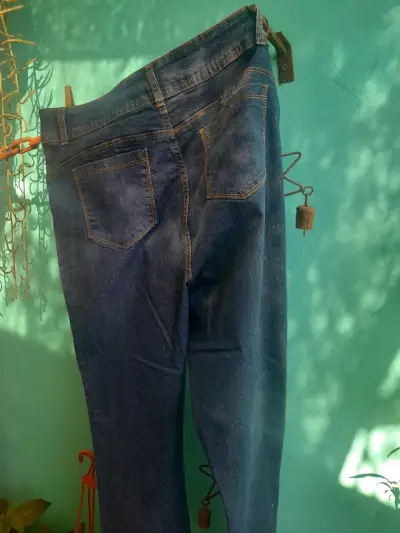 Jeans azul oscuro - miniatura 3