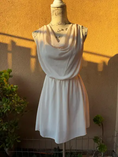 Vestido rosado pastel sin mangas - miniatura 1