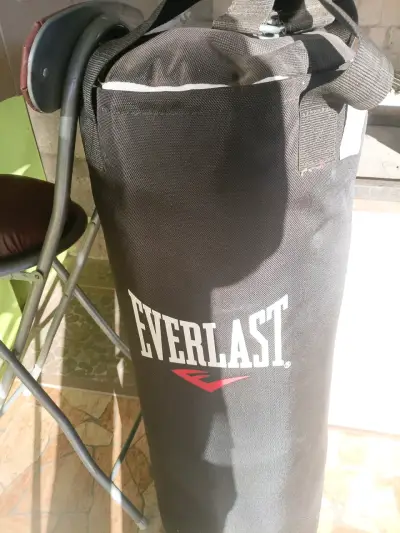 Guantes de boxeo Worx negros y azules - miniatura 4