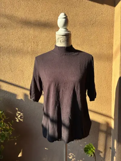Polera negra de cuello alto HYM TALLA L - miniatura 1