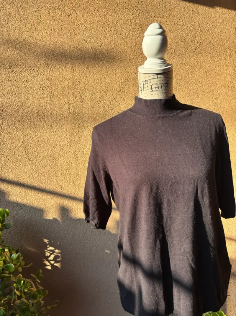 Polera negra de cuello alto HYM TALLA L - 3