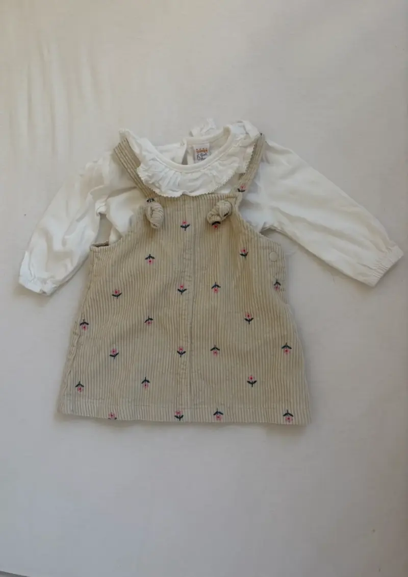 Vestido pata bebé con flores