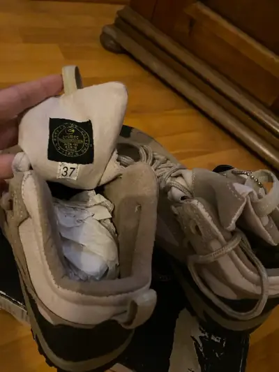 Zapatos de seguridad beige nuevas - miniatura 2